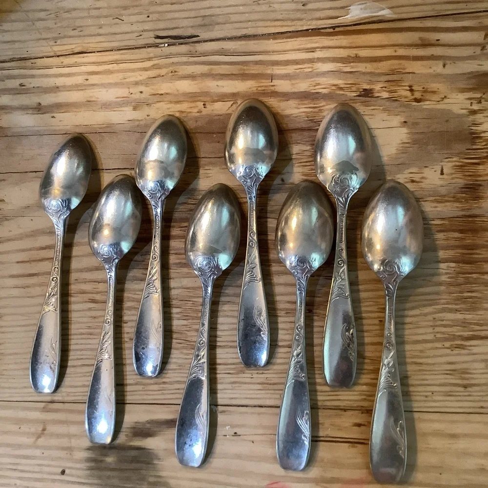 Antique Vintage Set of 8 Silver Plate Teaspoons